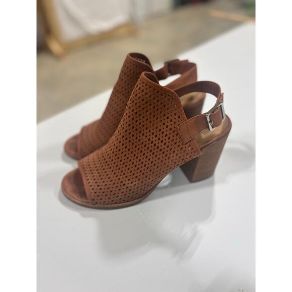 Steve Madden “Neptune” Leather Perforated Block Heel Sandals – Cognac – Size 8.5 - Picture 2 of 6